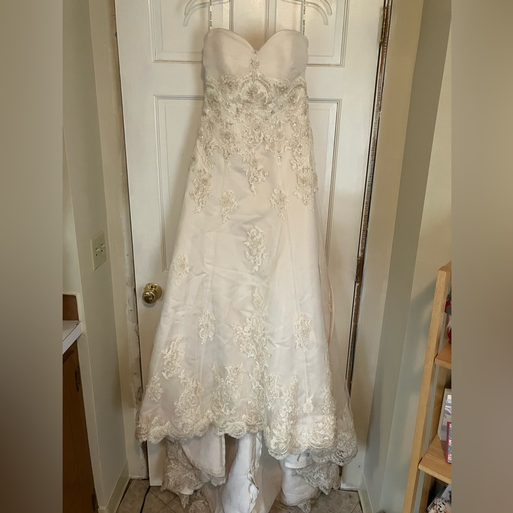 Maggie Sottero Wedding Dress